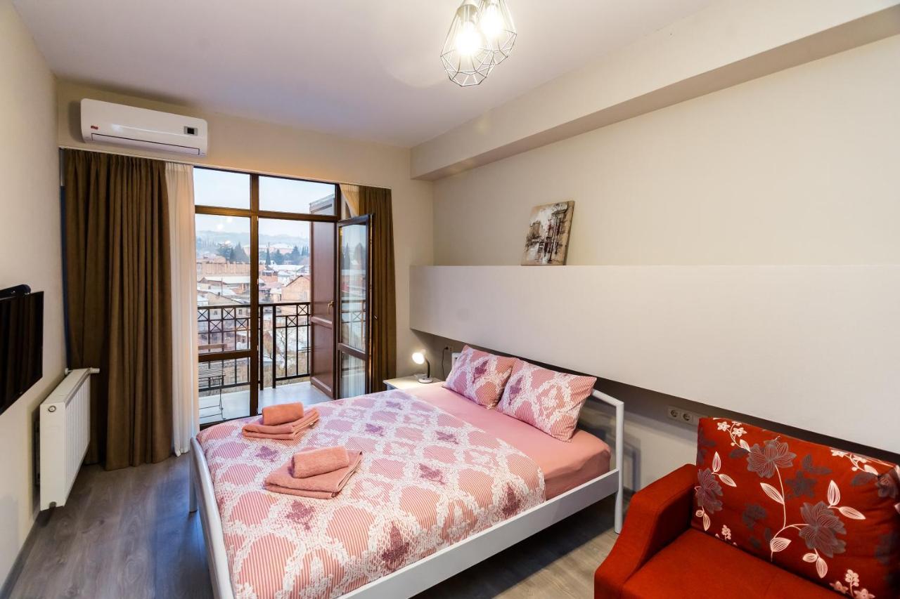 Appartement Modern Avlabari In Old Town à Tbilissi Extérieur photo